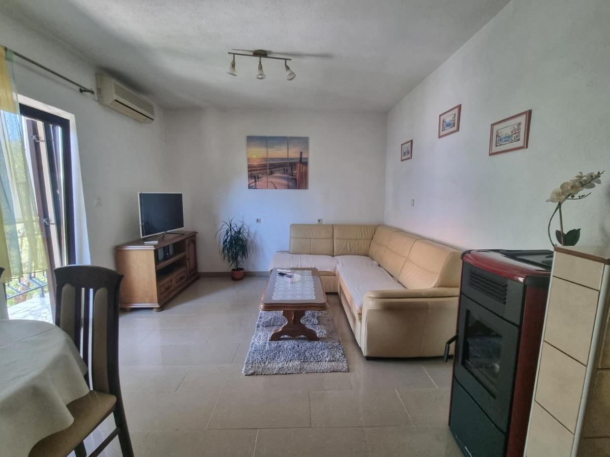 Apartamento Lukica Sveti Juraj Exterior foto